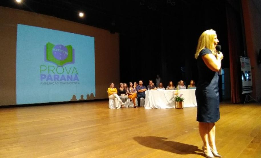 NRE DE APUCARANA, UNDIME E SECRETARIAS MUNICIPAIS DE EDUCAÇÃO PROMOVEM FORMAÇÃO CONTINUADA SOBRE A PROVA PARANÁ
