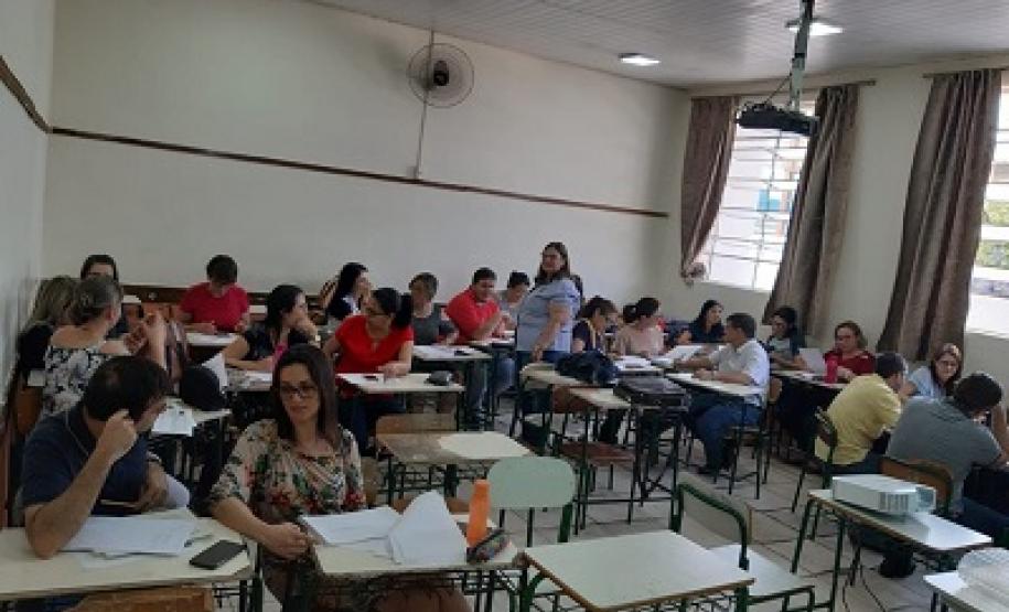Professores da Rede Estadual participam do Curso Conexão Professor em Ação – Polo Arapongas
