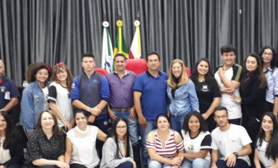 Projeto Parlamento Jovem no NRE Apucarana