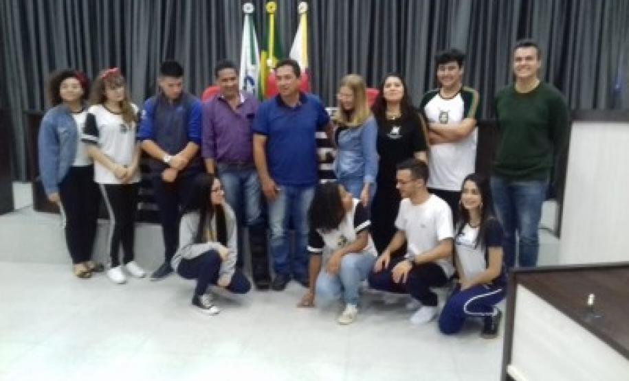 Projeto Parlamento Jovem no NRE Apucarana