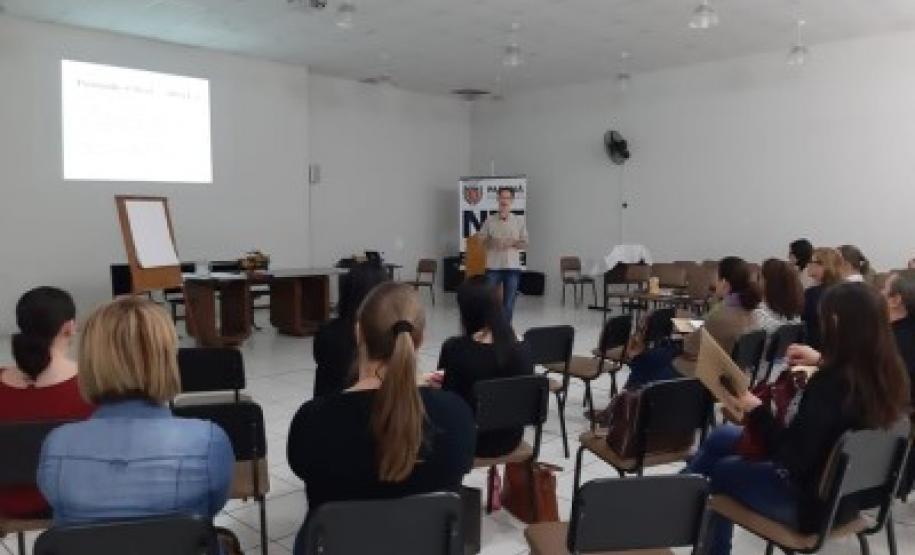 NRE de Apucarana realiza curso “O Ensino de Matemática e a Prática em Sala de Aula: Ideias e Possibilidades para o Ensino Básico”