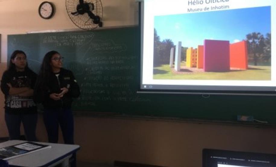 Práticas Pedagógicas diferenciadas da disciplina de Arte são realizadas do CE. Walfredo S. Correia