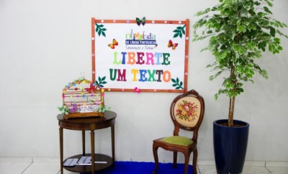 NRE de Apucarana premia alunos classificados na Etapa Municipal da Olimpíada de Língua Portuguesa