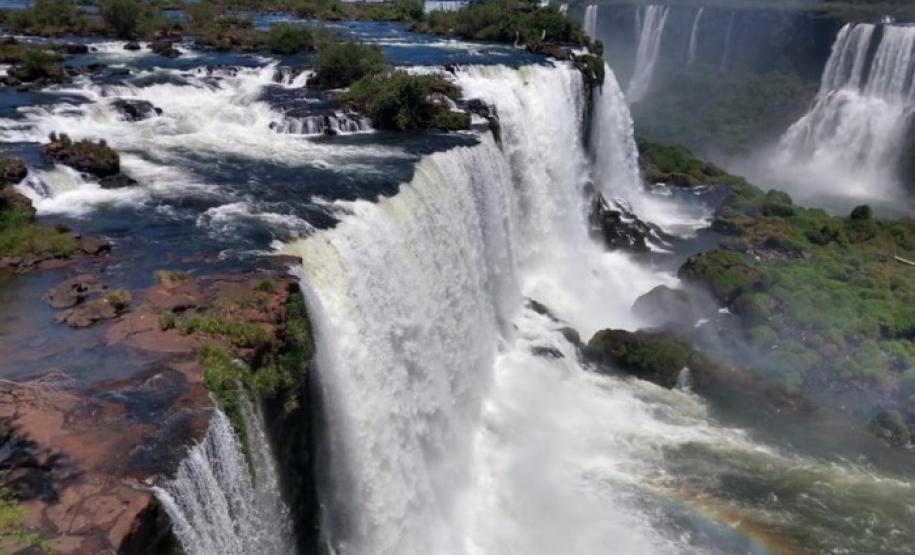 CE Emilio de Menezes de Arapongas realiza Viagem Cultural a Foz do Iguaçu