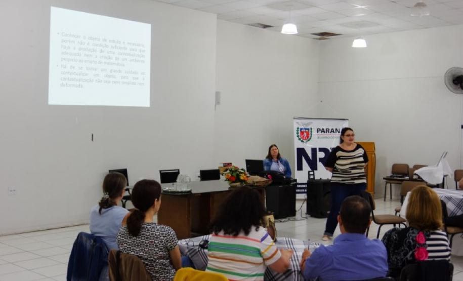 NRE de Apucarana realiza curso O Ensino de Matemática e a Prática em Sala de Aula